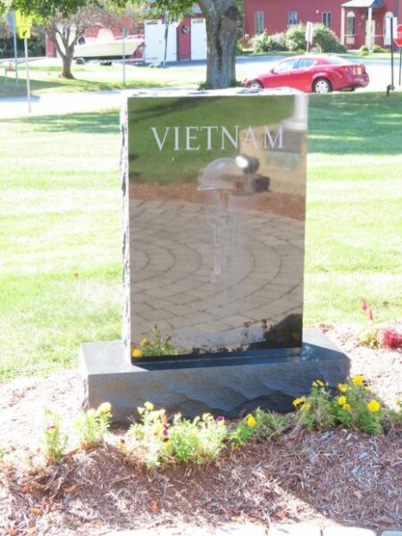 COLUMBIA VIETNAM WAR MEMORIAL FRONT