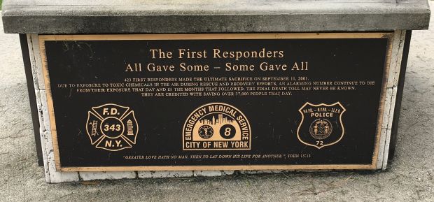 ELKS CLUB #2709 THE FIRST RESPONDERS WAR MEMORIAL PLAQUE