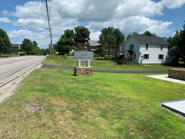 TOWN OF LEWIS VETERANS PARK MEMORIAL MARKER