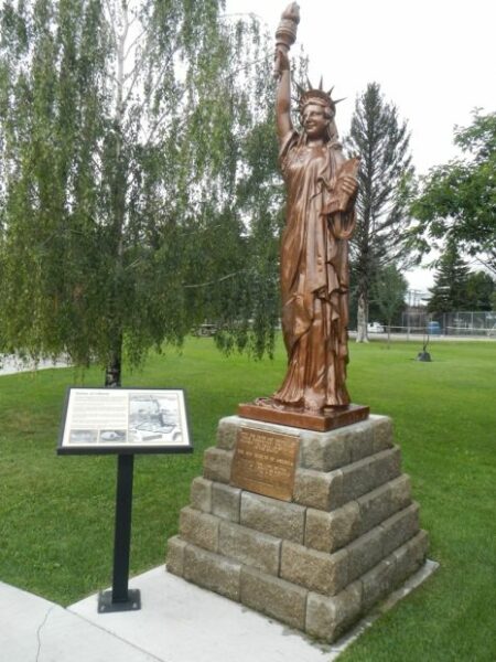 LEWISTOWN STATUE OF LIBERTY REPLICA MEMORIAL