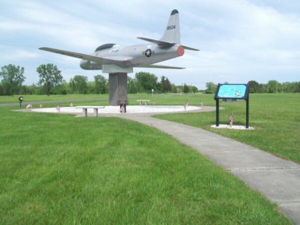 JETS GO TO WAR MEMORIAL