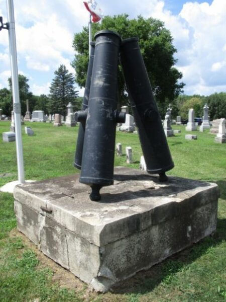 ELMWOOD CEMETERY CIVIL WAR MEMORIAL CANNONS