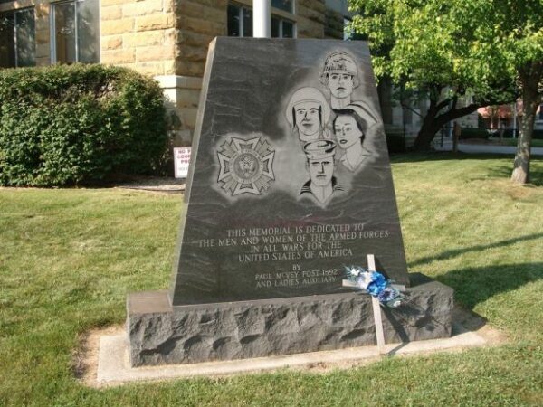 PAUL MCVEY POST 1592 WAR VETERANS MEMORIAL