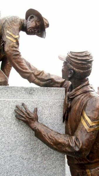 SOLDIERS’ MEMORIAL PLAZA STATUES B
