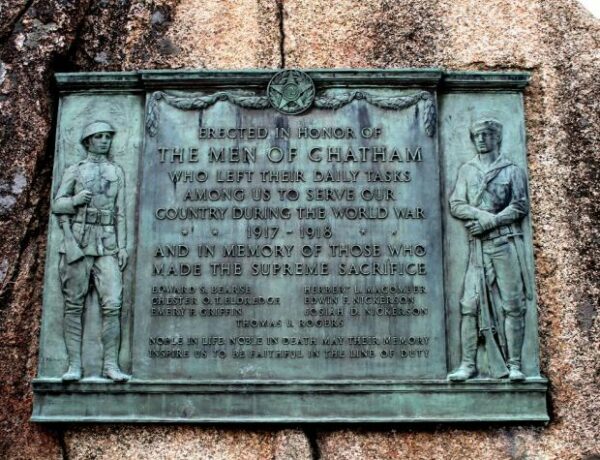 CHATHAM WORLD WAR SUPREME SACRIFICE MEMORIAL PLAQUE