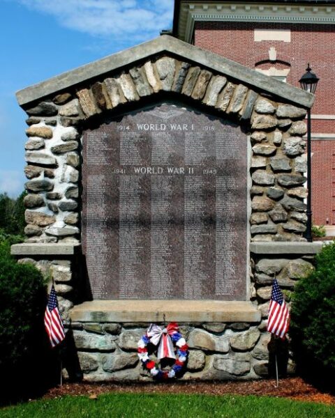 CHARLTON WORLD WARS MEMORIAL