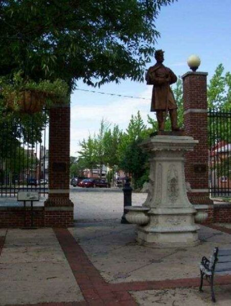 G.A.R. POST NO. 595 CIVIL WAR MEMORIAL