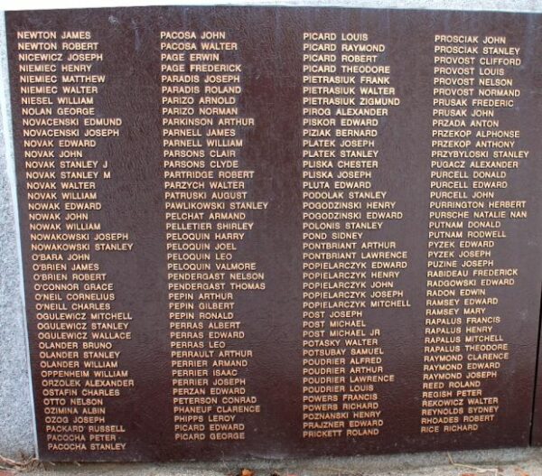 EASTHAMPTON WORLD WAR II MEMORIAL PLAQUE H