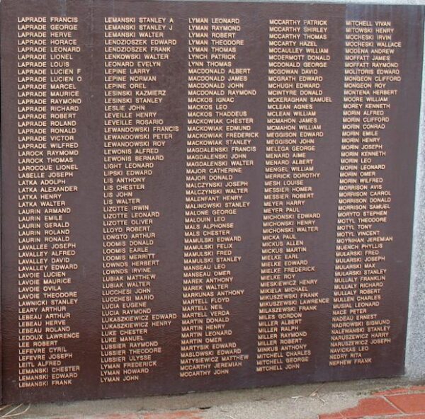 EASTHAMPTON WORLD WAR II MEMORIAL PLAQUE G
