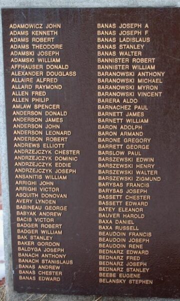 EASTHAMPTON WORLD WAR II MEMORIAL PLAQUE B