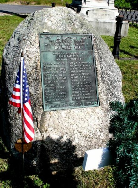 NEW IPSWICH WORLD WAR MEMORIAL