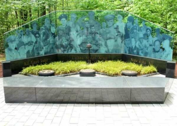NEW HAMPSHIRE ARMY MONUMENT
