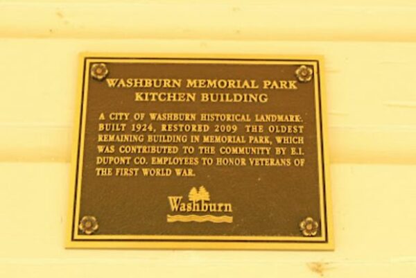 WASHBURN MEMORIAL PARK KITCHEN BUILDING PLAQUE