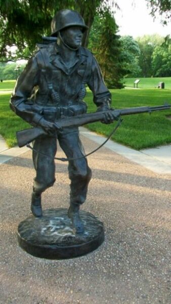 BEATRICE WORLD WAR II MEMORIAL STATUE