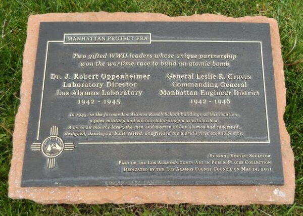 MANHATTAN PROJECT ERA WAR MEMORIAL PLAQUE