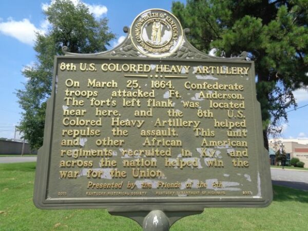 8TH U.S. COLORED HEAVY ARTILLERY WAR MEMORIAL MARKER BACK