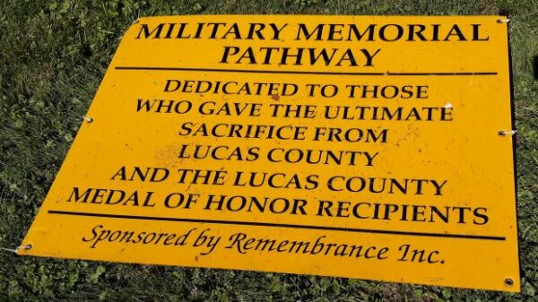 LUCAS COUNTY MILITARY MEMORIAL PATHWAY PLAQUE