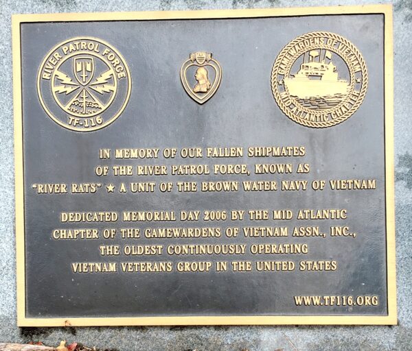 “RIVER RAT” FALLEN SHIPMATES MEMORIAL PLAQUE