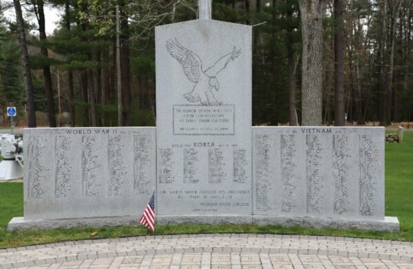 LONDONDERRY WAR VETERANS MEMORIAL