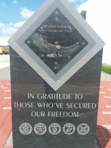 NEY WAR VETERANS MEMORIAL CLOSE-UP