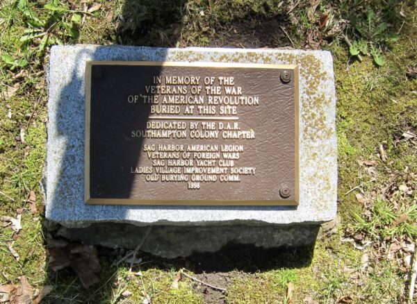 OLD BURYING GROUND REVOLUTIONARY WAR VETERANS MEMORIAL PLAQUE