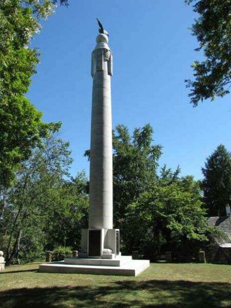 OHIO MEMORIAL AT LOOKOUT MOUNTAIN