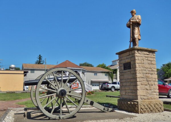 PVT. WILLIAM J. KNIGHT MEDAL OF HONOR WAR MEMORIAL