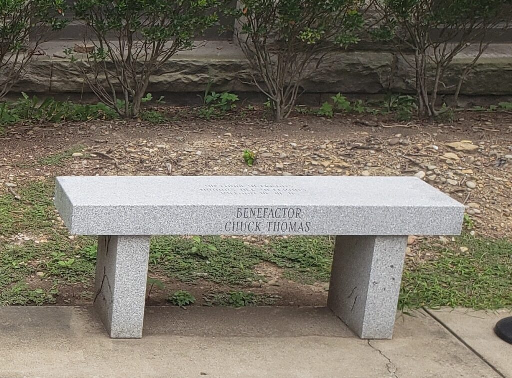 VIETNAM VETERANS HONORS ALL VETERANS MEMORIAL BENCH