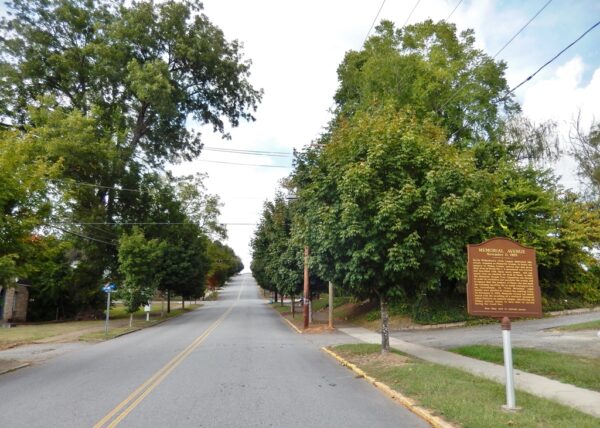 MEMORIAL AVENUE