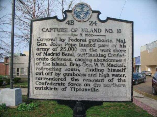 CAPTURE OF ISLAND NO. 10 WAR MEMORIAL MARKER