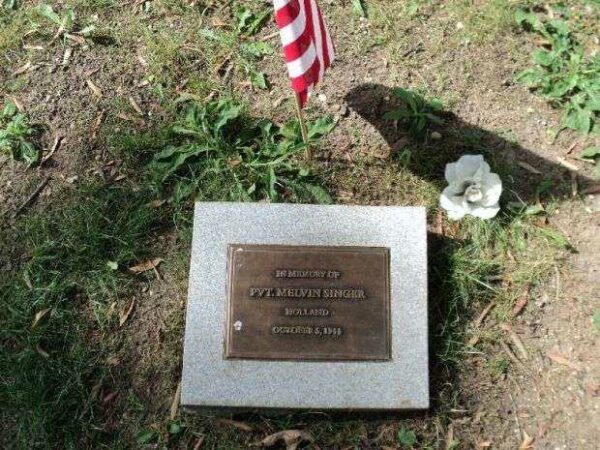 PVT. MELVIN SINGER MEMORIAL TREE PLAQUE