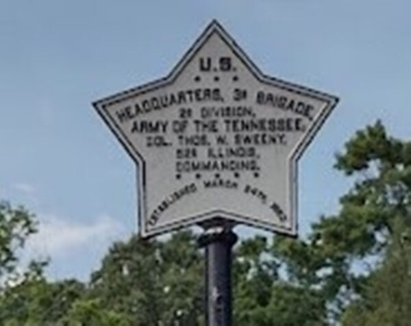 U.S. HEADQUARTERS, 3D BRIGADE, 2D DIVISION WAR MEMORIAL PLAQUE