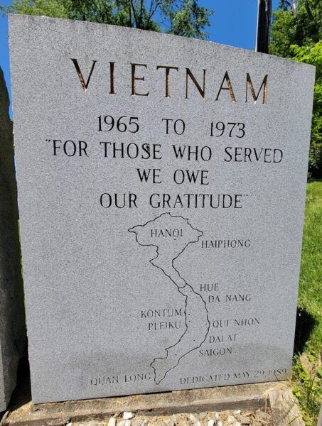 MEADOW LANDS COMMUNITY HONOR ROLL MEMORIAL RIGHT STONE