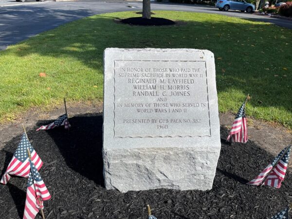 CUB PACK NO. 382 WORLD WARS I AND II MEMORIAL