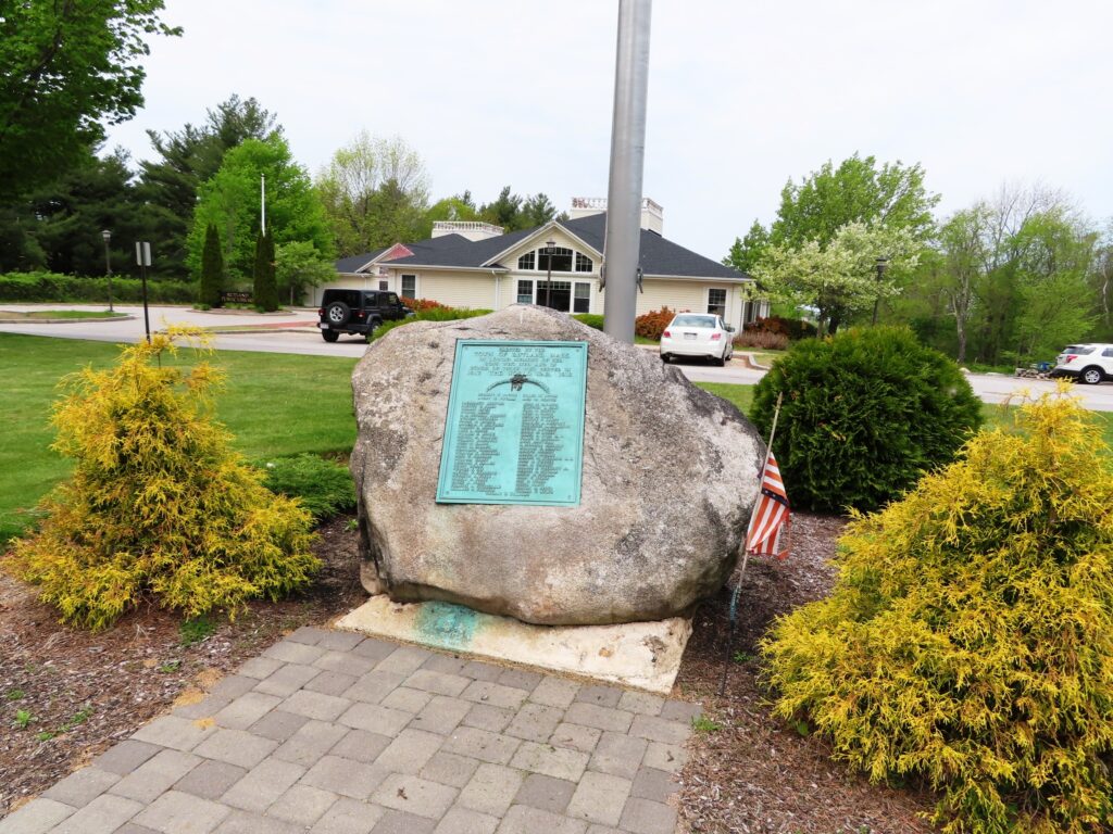 TOWN OF RUTLAND WORLD WAR MEMORIAL