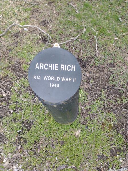 ARCHIE RICH WAR MEMORIAL BOLLARD
