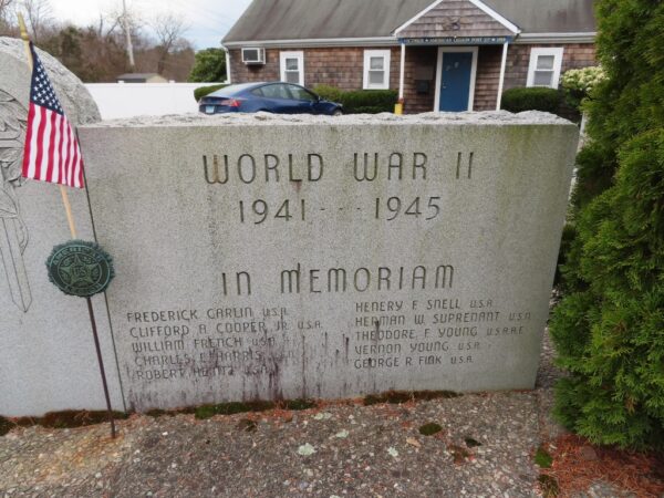 PLAINVILLE WAR VETERANS MEMORIAL STONE B