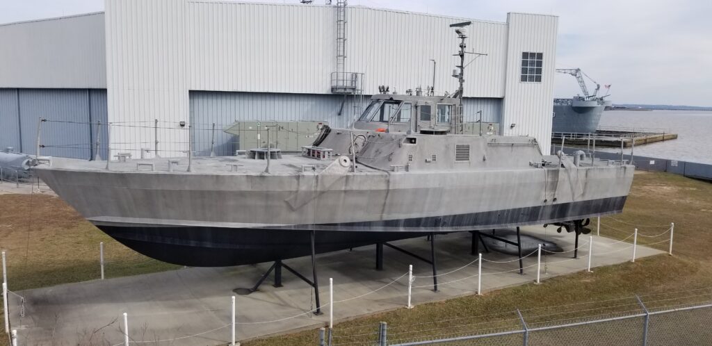 USS ALABAMA USN PATROL BOAT PB MK3 MEMORIAL