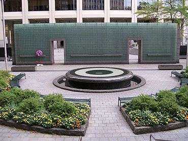 NEW YORK CITY VIETNAM VETERANS MEMORIAL
