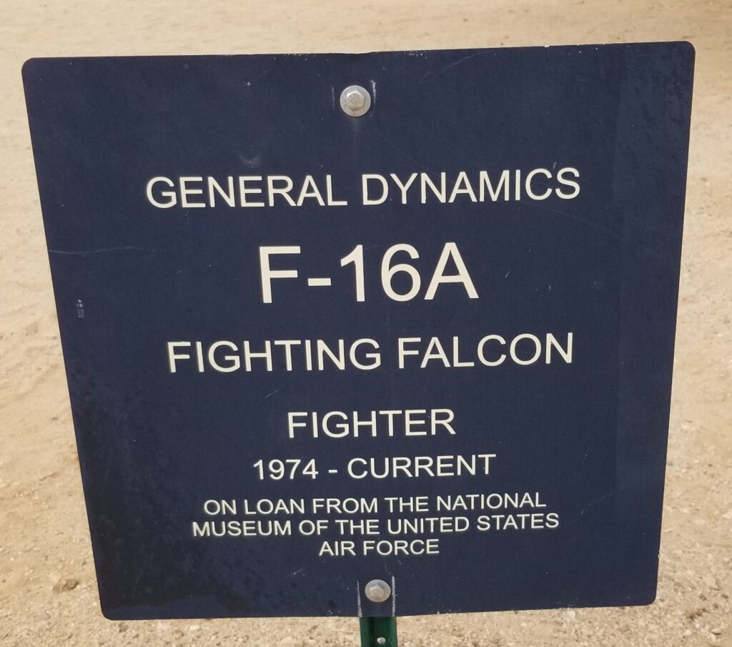 GENERAL DYNAMICS F-16A FIGHTING FALCON MEMORIAL AIRCRAFT PLAQUE