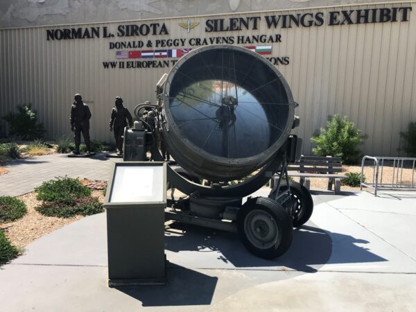 ANTI-AIRCRAFT SEARCHLIGHT MEMORIAL