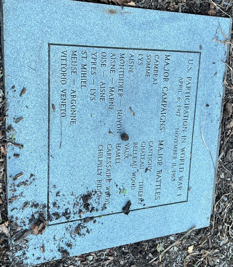 WOODSIDERS ULTIMATE SACRIFICE WAR MEMORIAL TABLET B