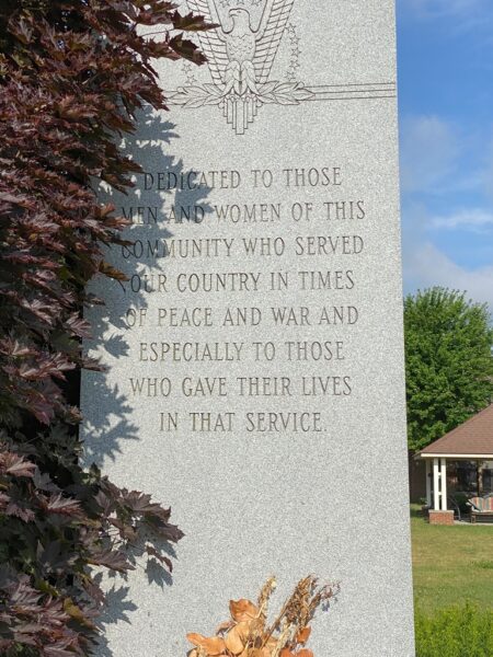 ST. CLAIR VETERANS MEMORIAL CL,OSE-UP