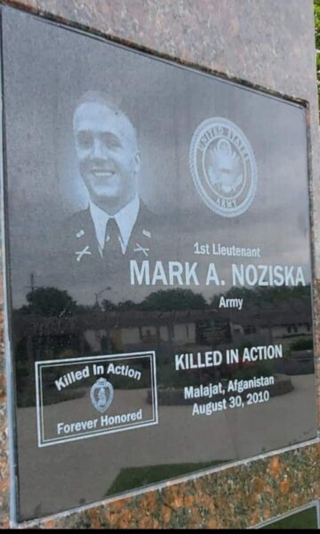 PAPILLION WAR VETERANS MEMORIAL PLAQUE D