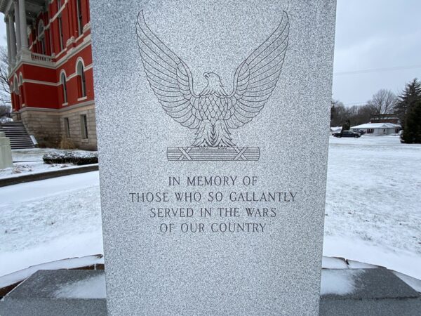 CHARLOTTE WAR VETERANS MEMORIAL CLOSE-UP
