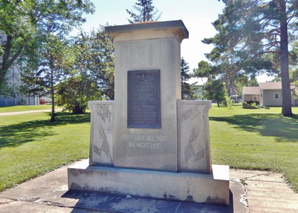WINGER WORLD WAR I MEMORIAL