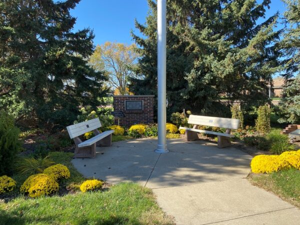 PICKSTOWN CENTENNIAL GARDEN VETERANS MEMORIAL CLOSE-UP
