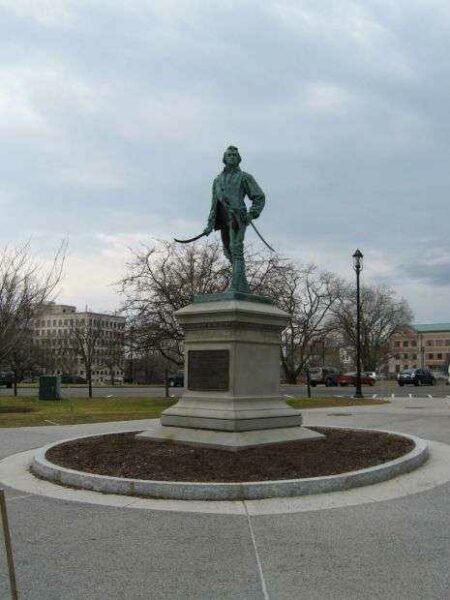 COL. THOMAS KNOWLTON WAR MEMORIAL