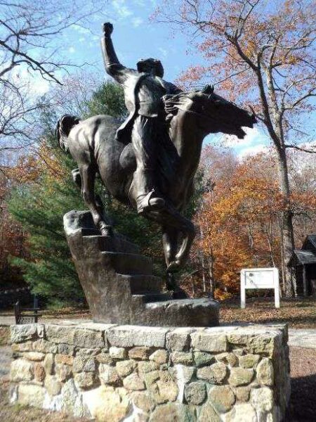 “PUTNAM’S ESCAPE FROM HORSENECK” MEMORIAL