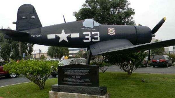CAPTAIN LOU LENART WAR MEMORIAL